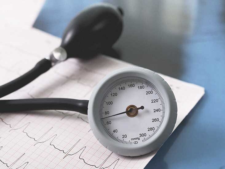 آیا فشار خون در هنگام حمله قلبی تغییر می کند؟